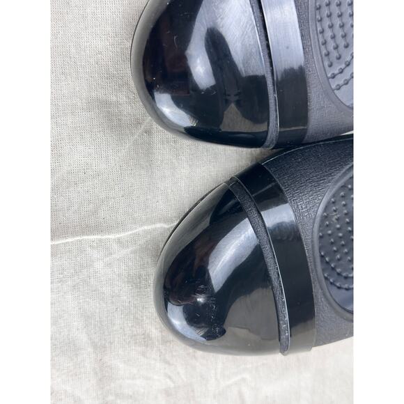 Crocs Women's Ballet Flats Black Size 8 Slip-On Round Toe Comfortable Shoes - Picture 3 of 8